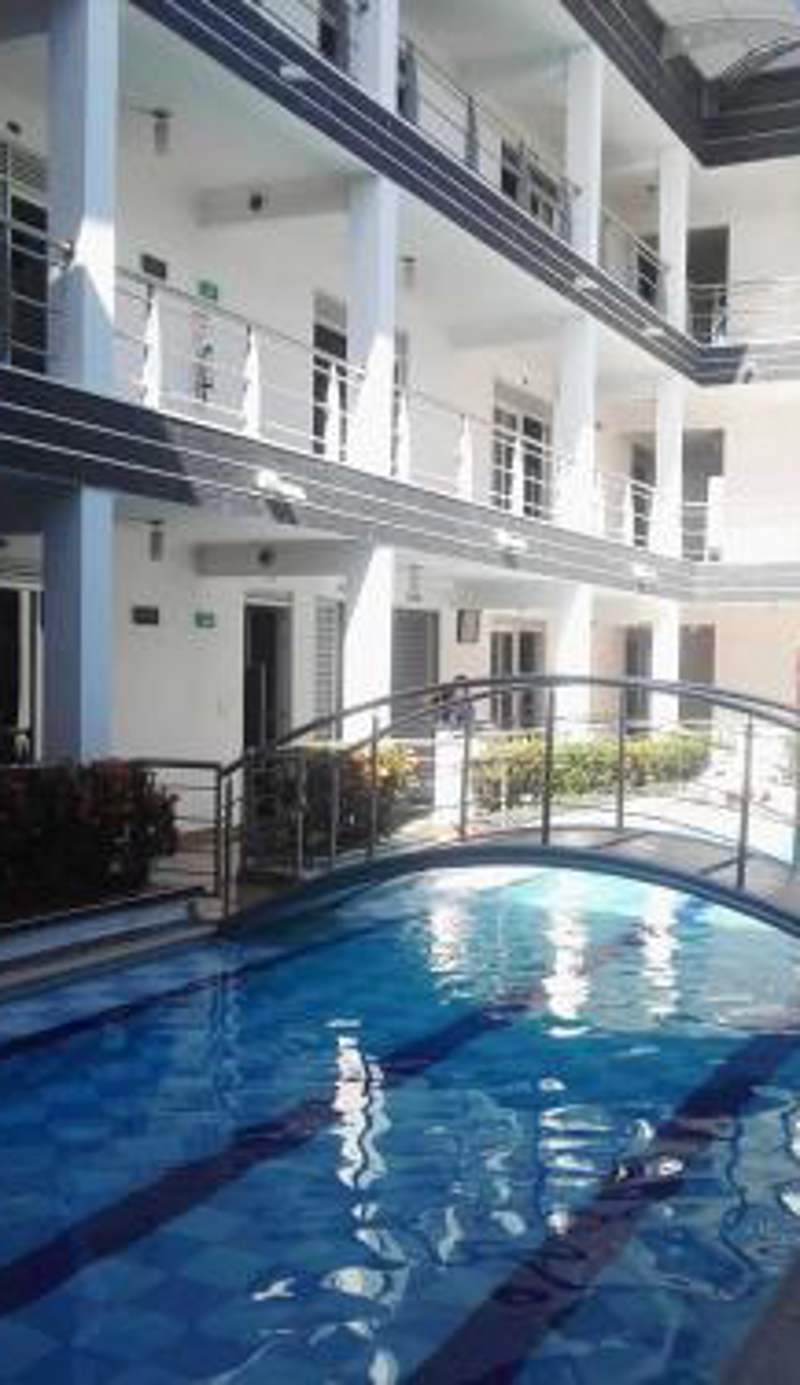 Confort Plaza Hotel