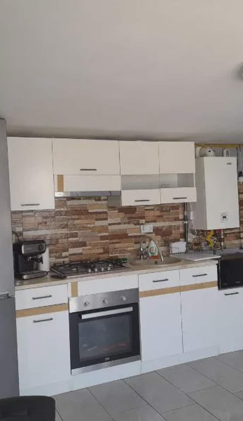 Garsoniera Sic Zona Terapia Zona linistita la casa cu parcare