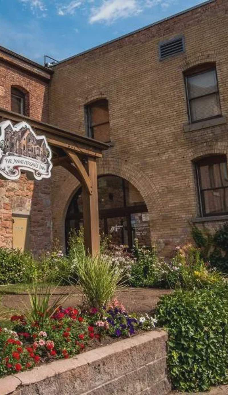 The Anniversary Inn - Fifth South