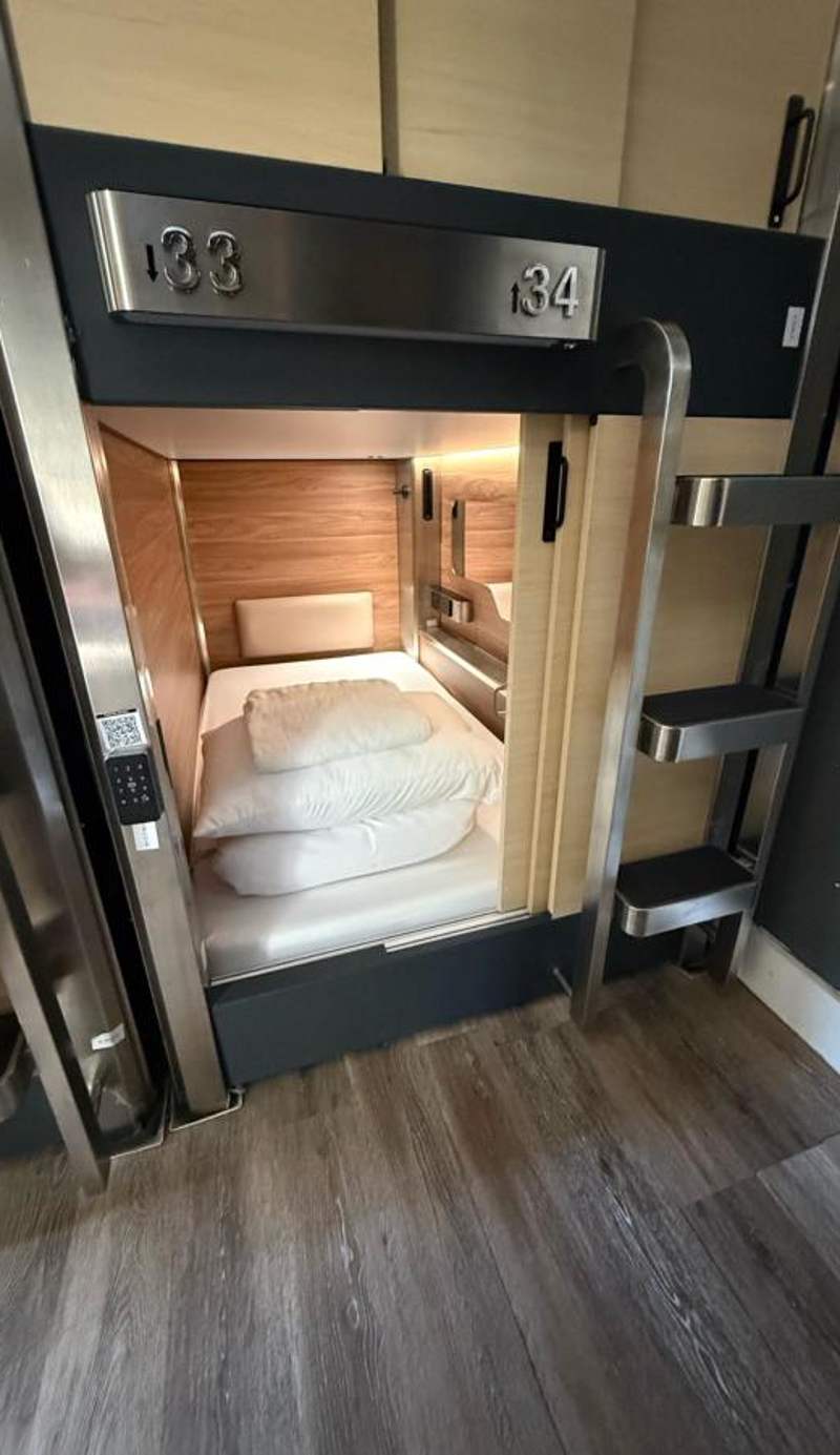 I Street Capsule Hostel