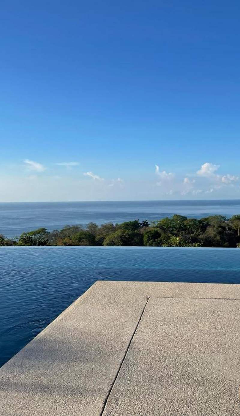 Adeluna Luxury Villas