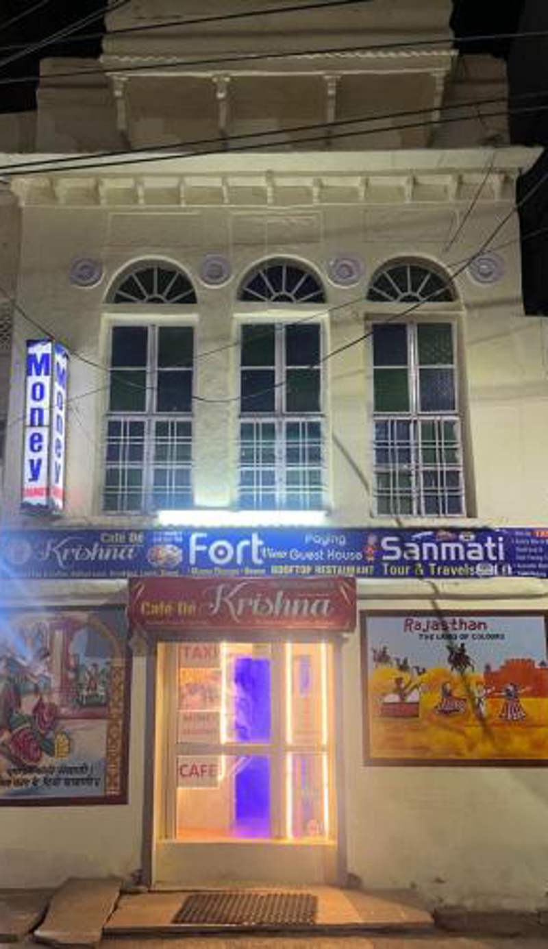 Fort View Paying Guest House