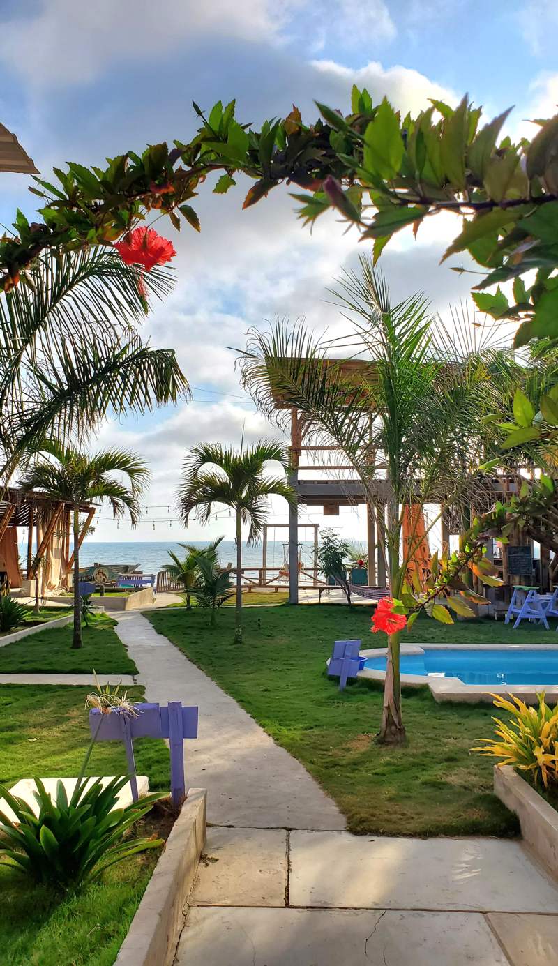 Free Spirit Hostel - Puerto Engabao – Breakfast & Dinner Included