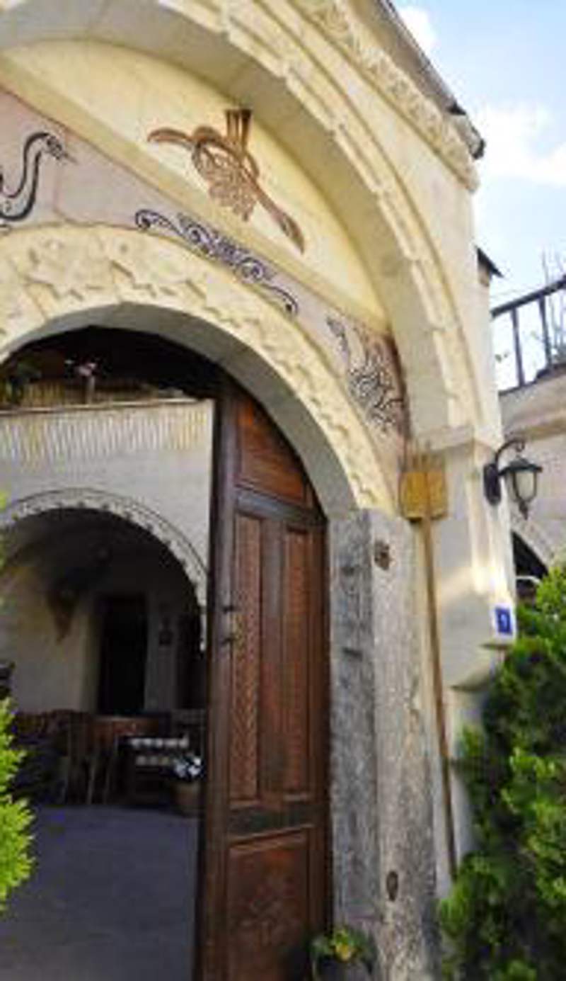 Kismet Cave House