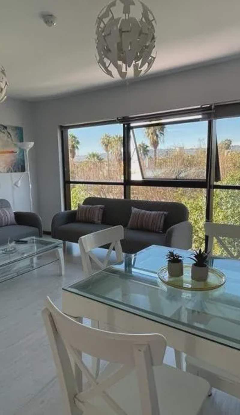 TECNOCORDOBA II aparcamiento privado gratuito y piscina