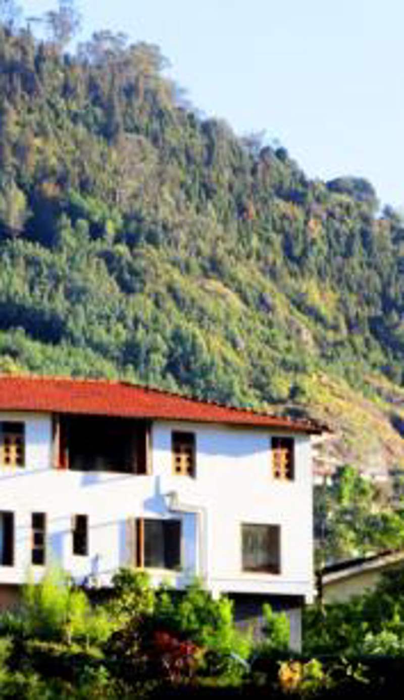 Satya Anand Pure Veg and Non Alcoholic Cottage