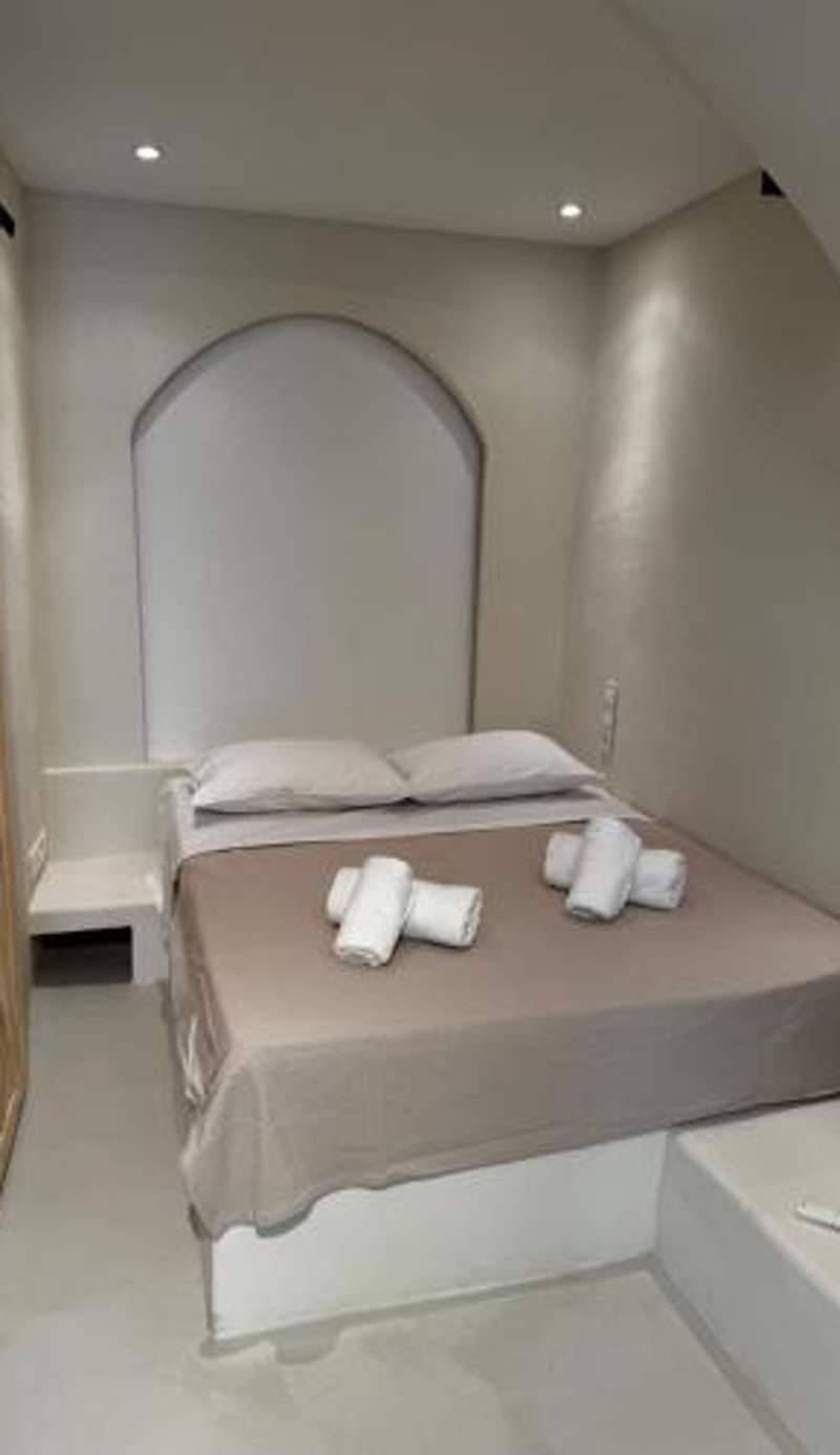 White Sand Cave Suite