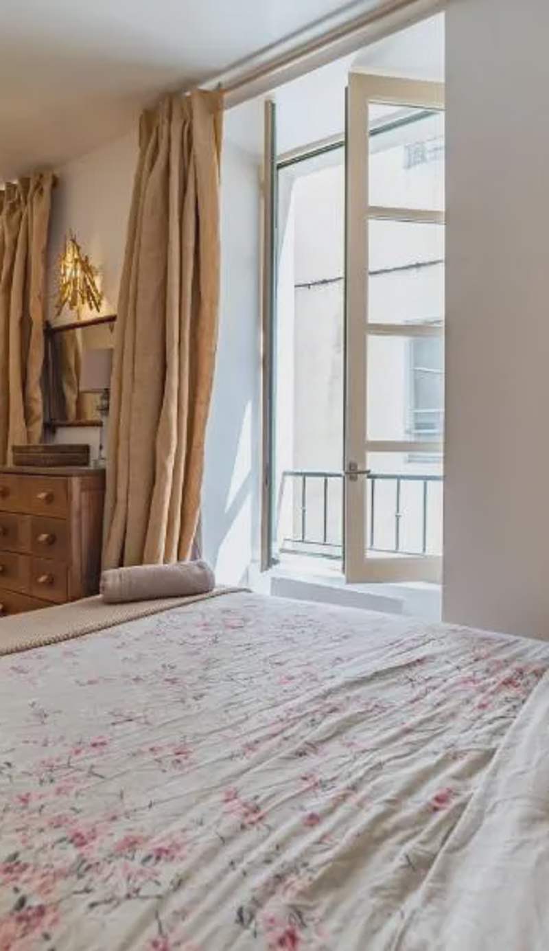 La Cabane Camarguaise en centre ville - Une Nuit à Nîmes