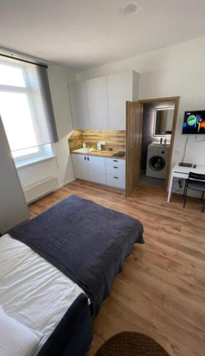 29 Airport Apartment