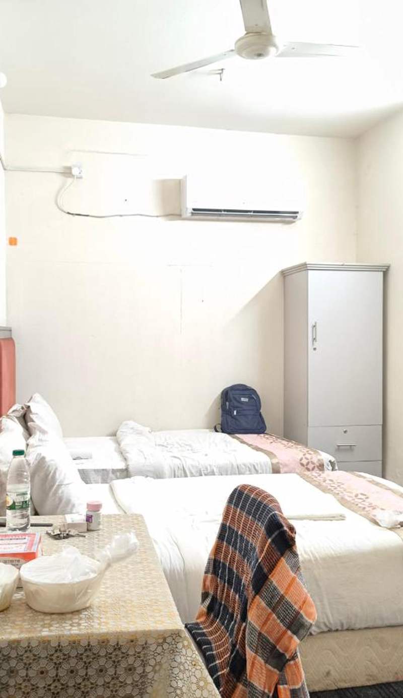 Hotel Golden Bird