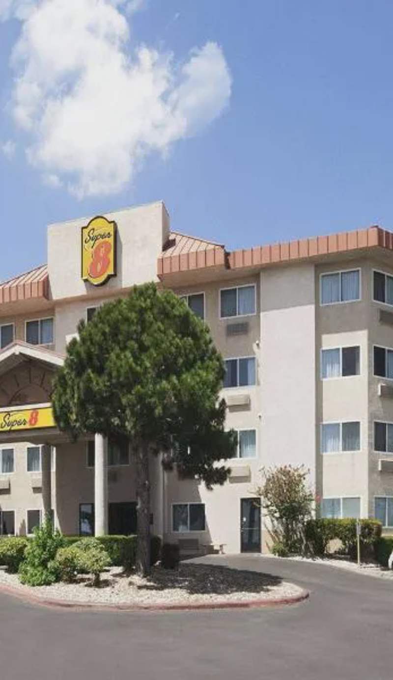 Super 8 by Wyndham Austin North/University Area