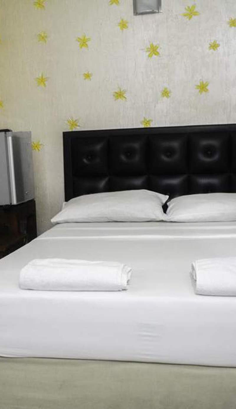 VJ City Hotel