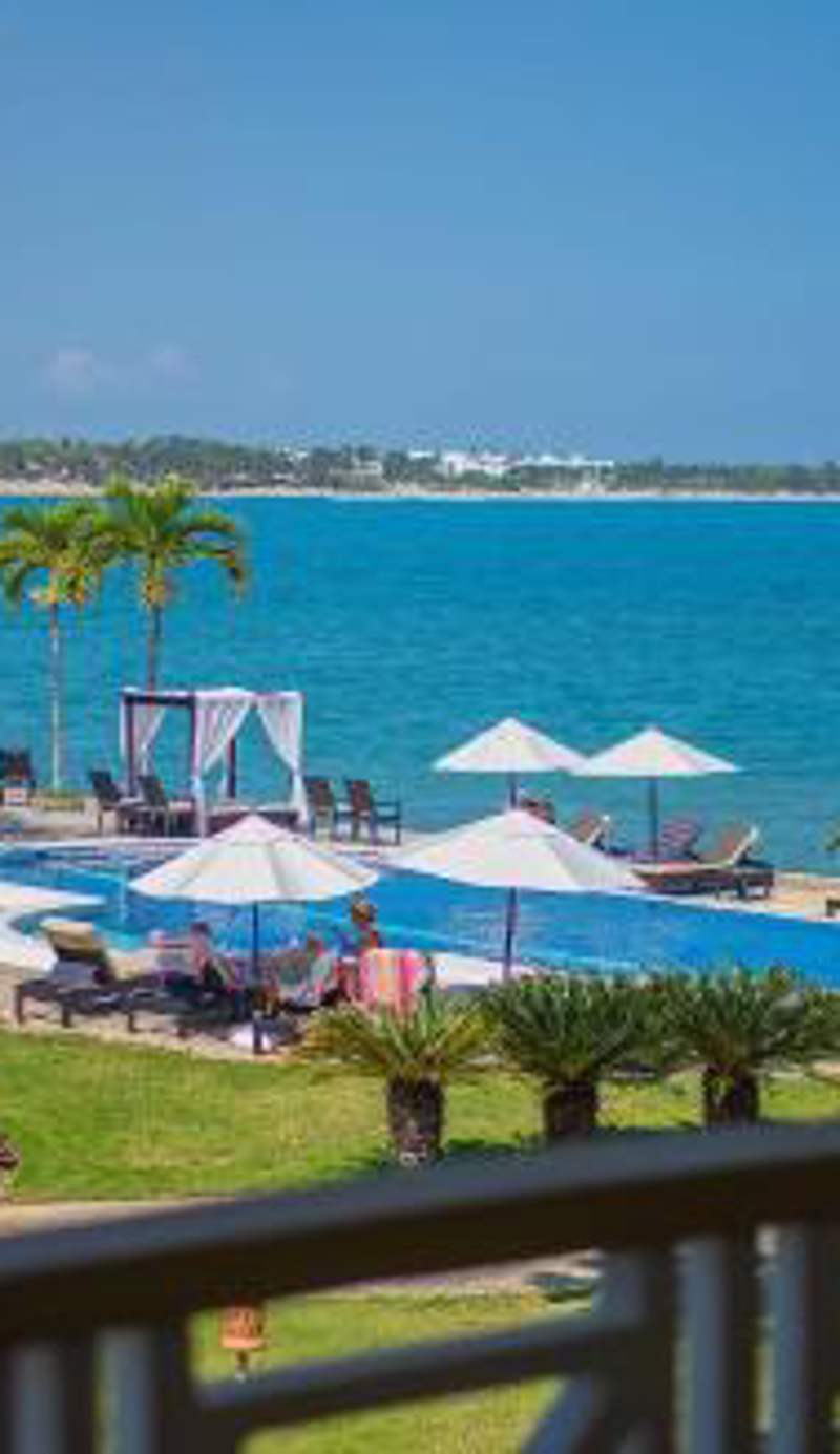 Velero Beach Resort
