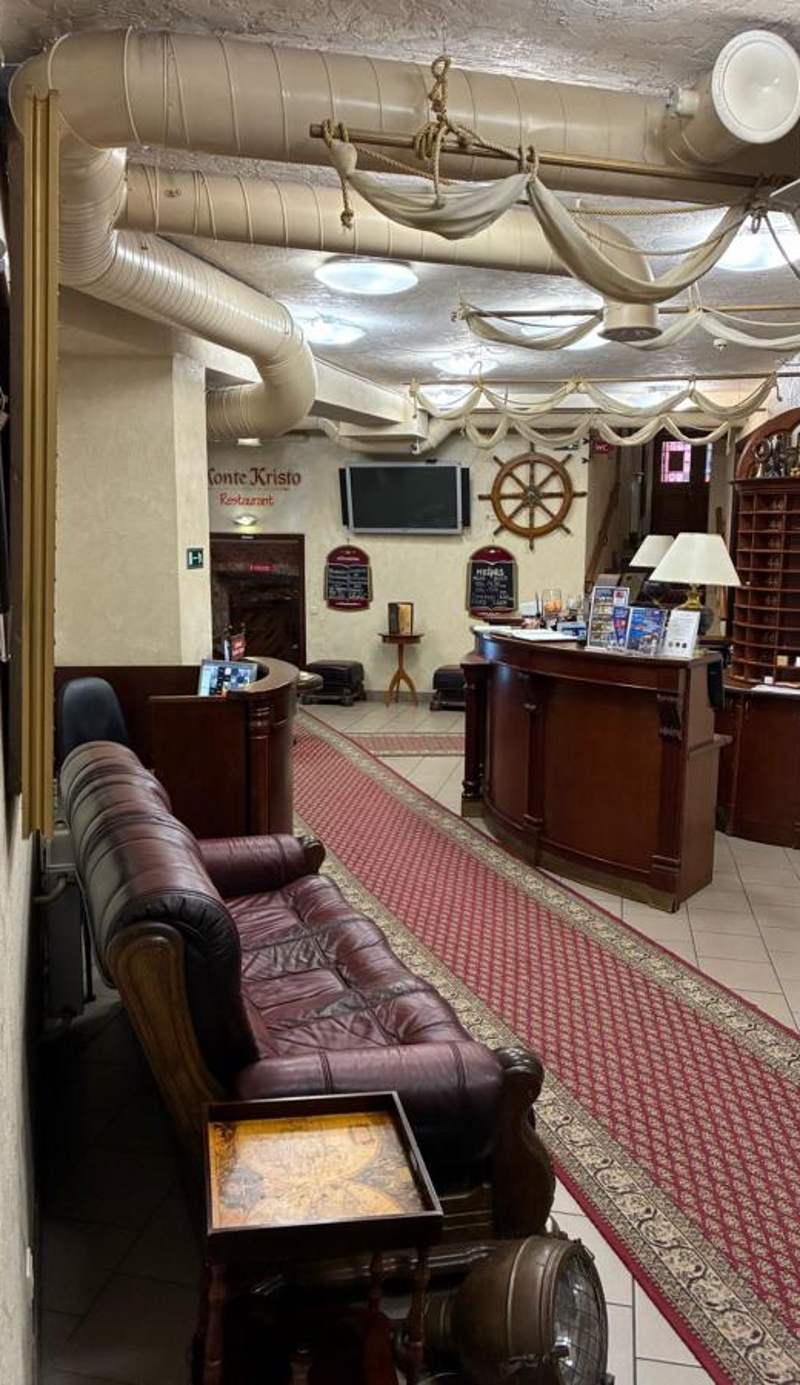 Monte Kristo Hotel