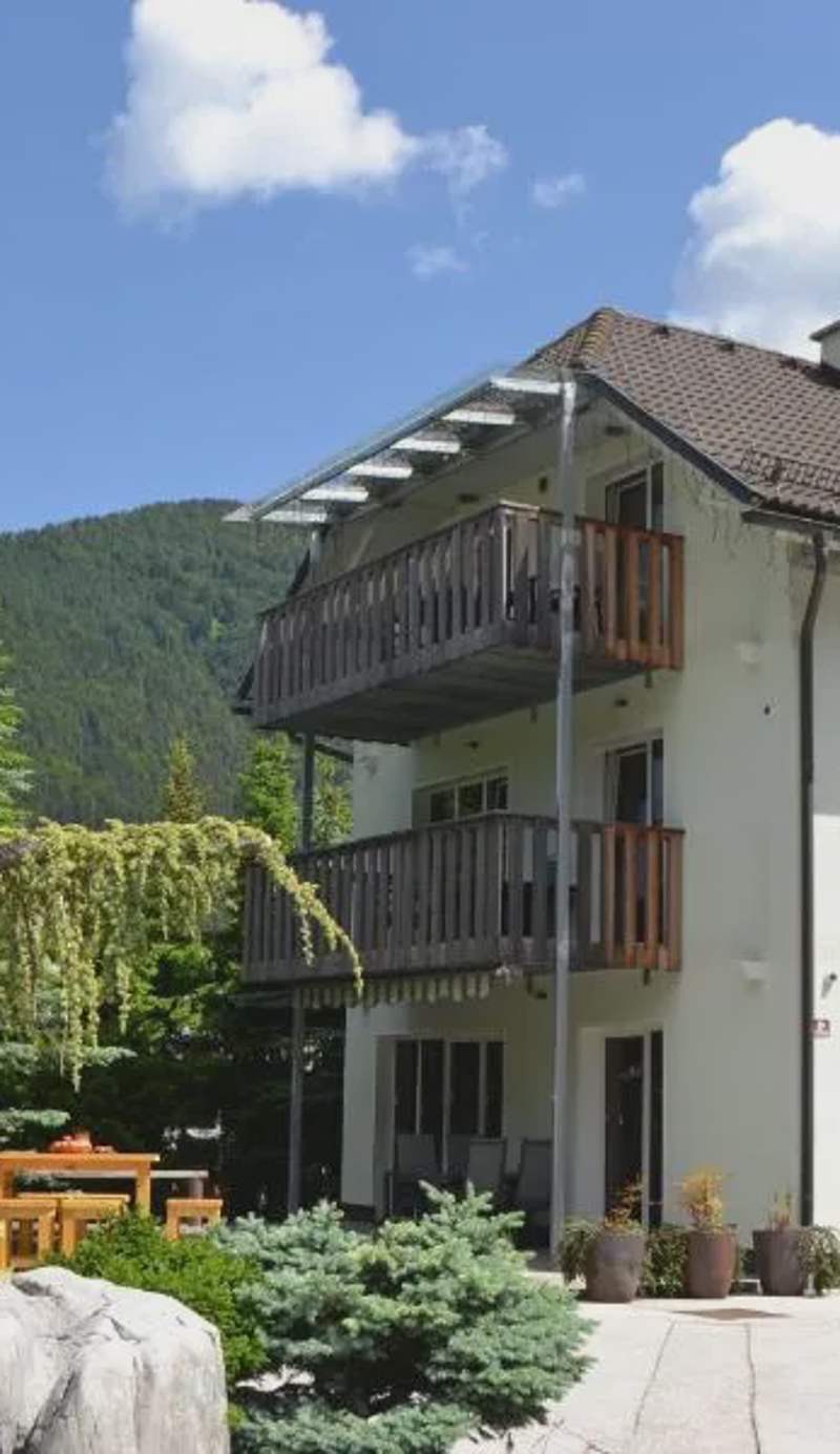 Apartments Vijolica on the ski slope with free parking