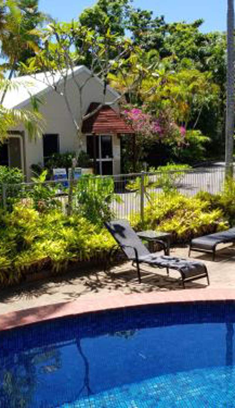 Mango Tree Holiday Apartments