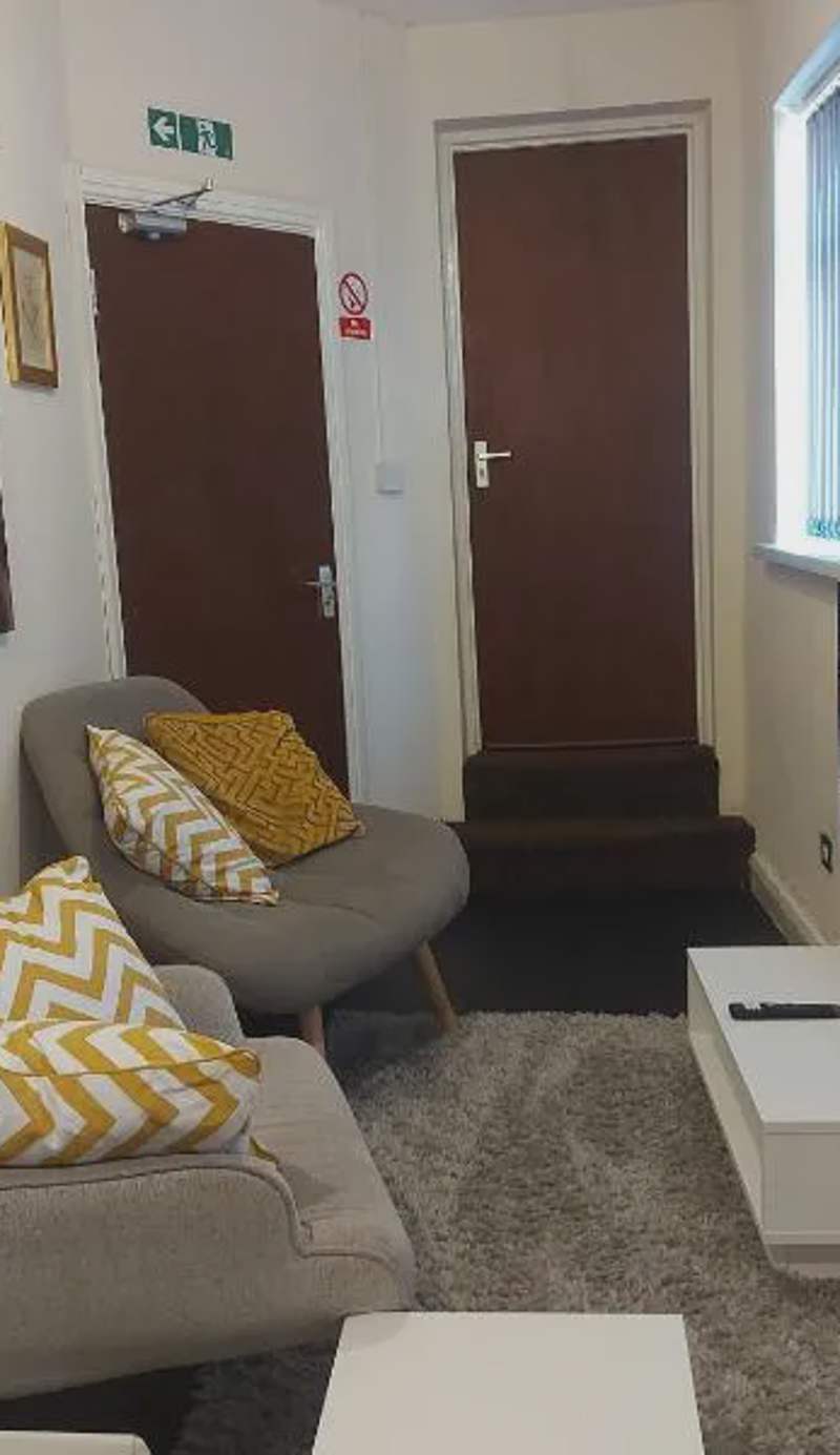 Private 1 Bed Flat Near The Aston Villa Park