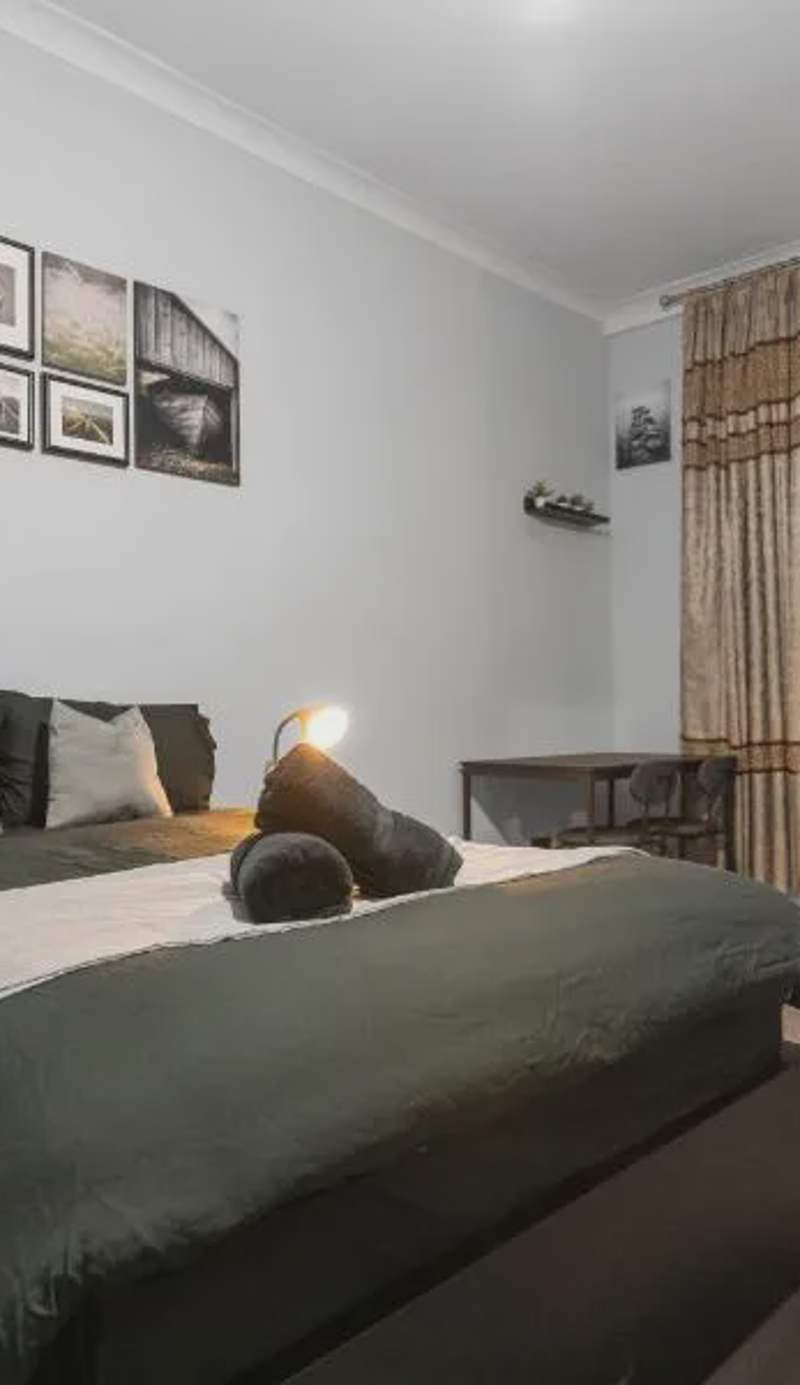 Modern Moseley Studio - 3