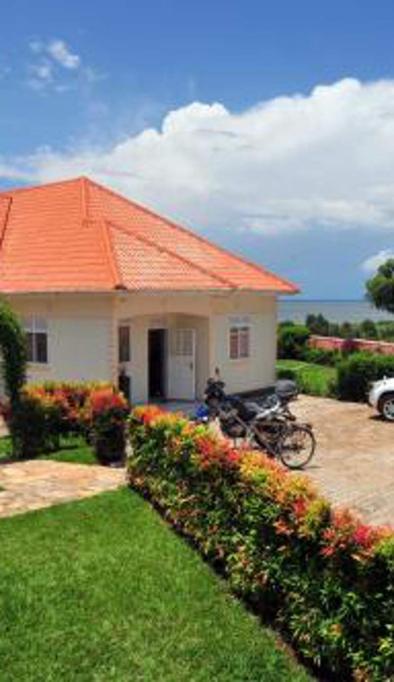 Victoria Lake View Guesthouse & Safaris