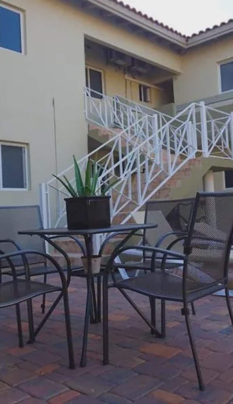 Hacienda Apartments near the beach