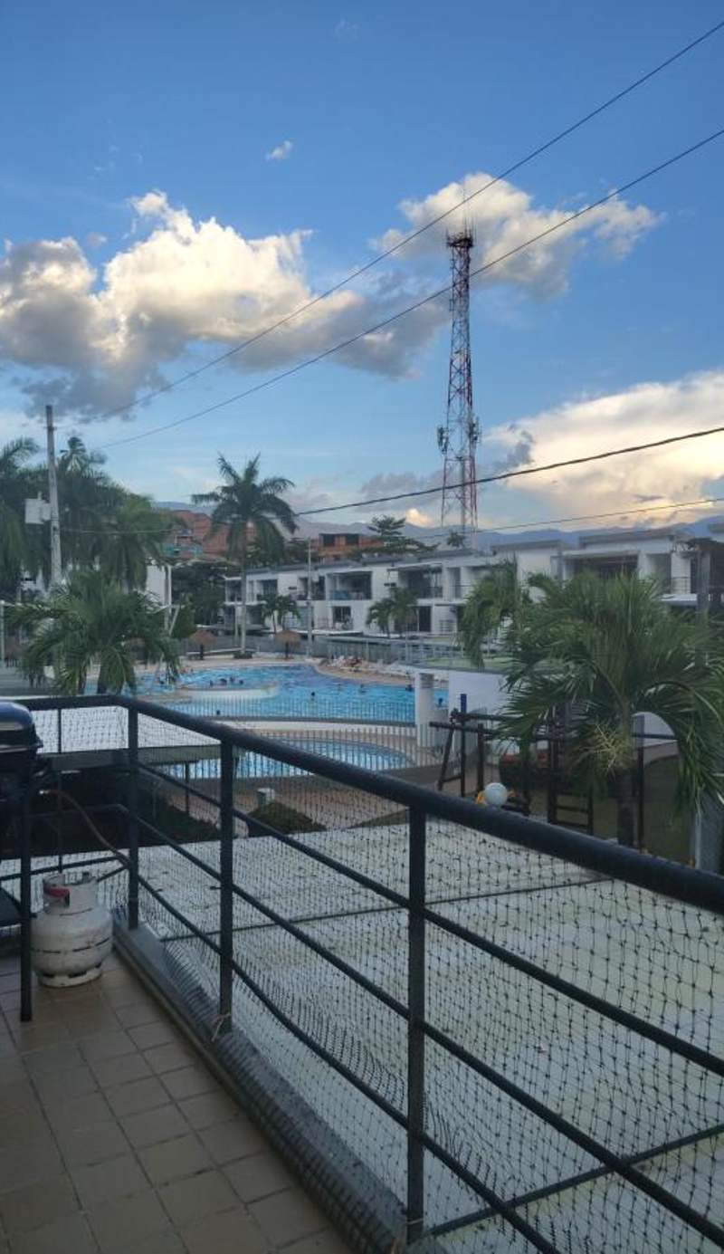 Apartamento vista piscina principal