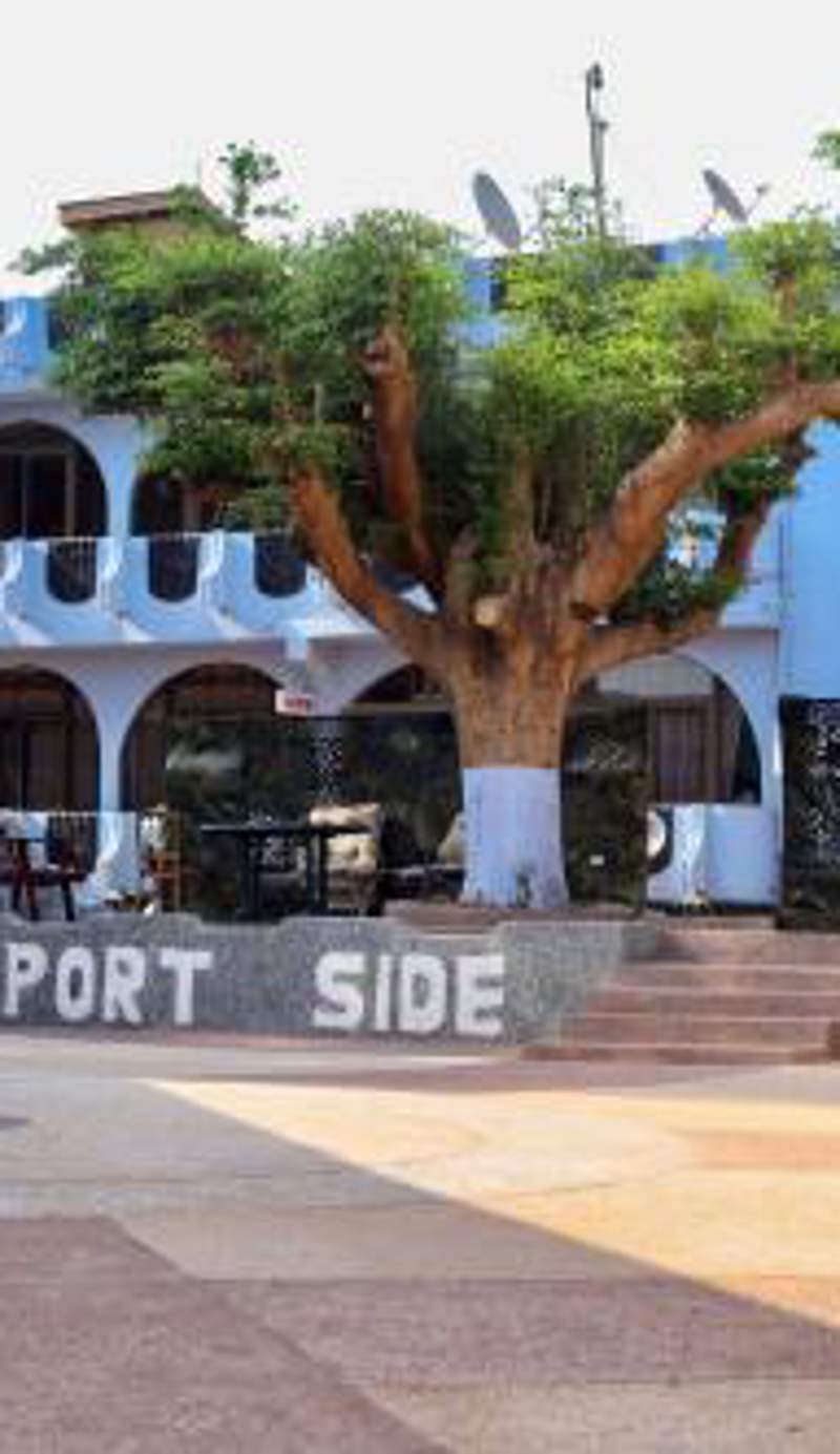 Airport Side Hotel