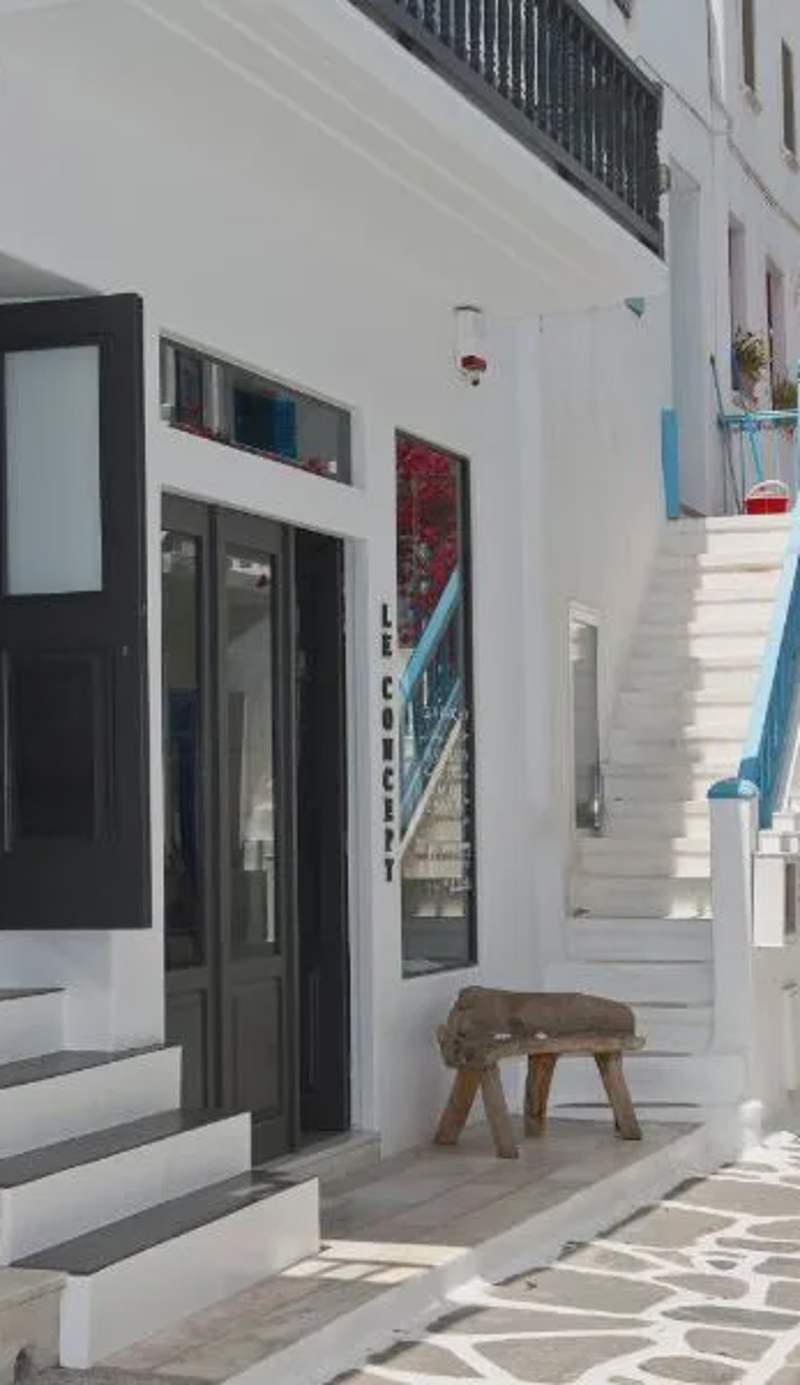 Karboni Hotel