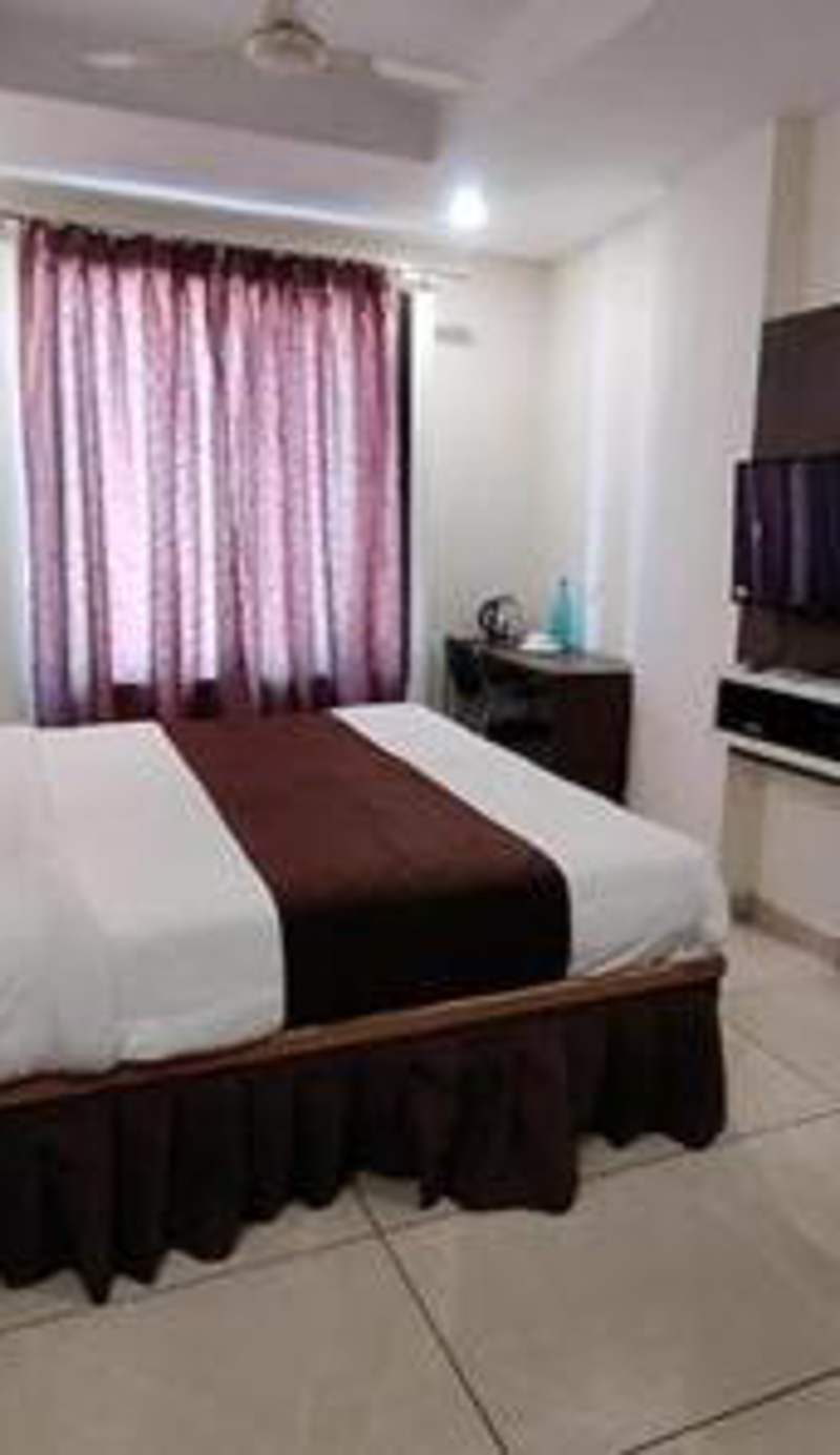 Hotel Golden Rays