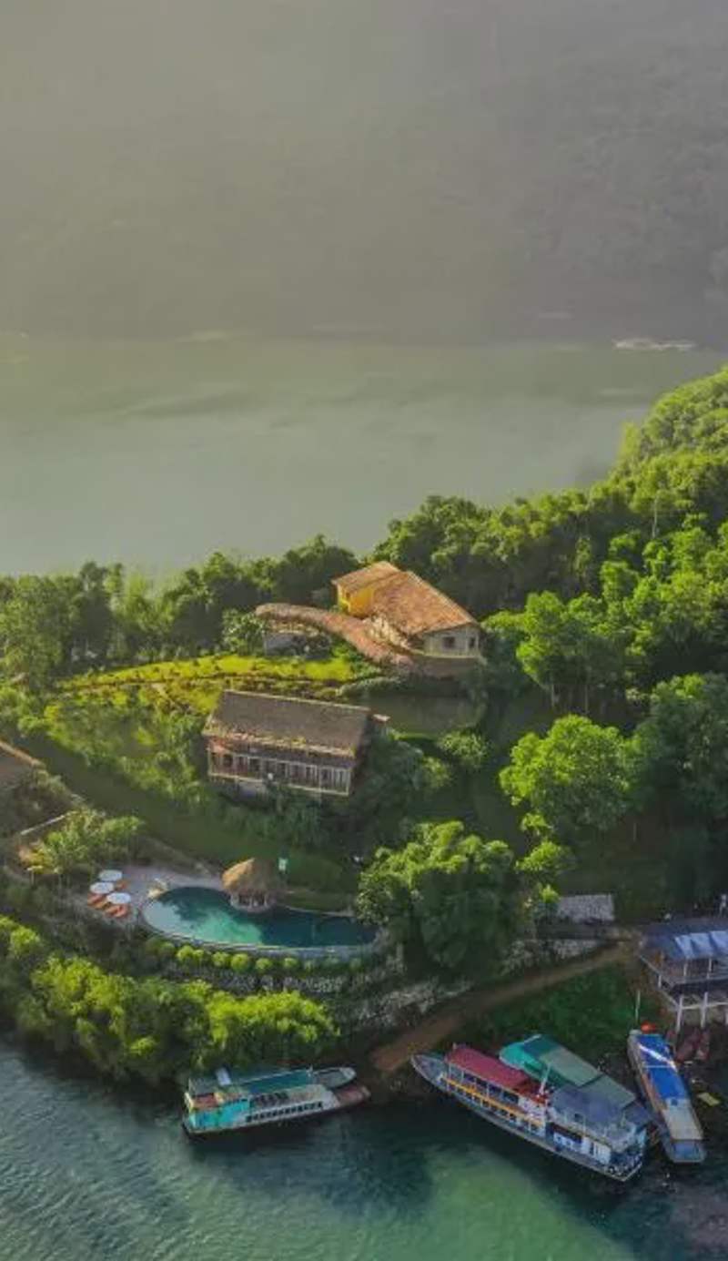 Mai Chau Hideaway Lake Resort