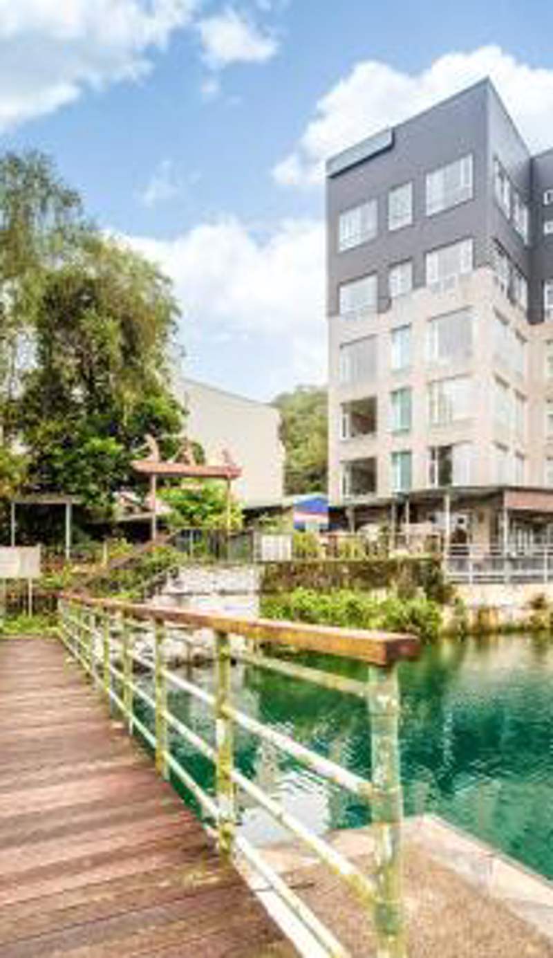 Shui Yang Lakeview House with Elevator