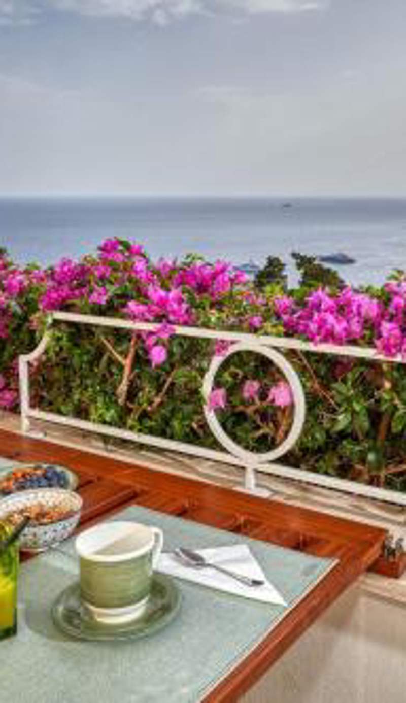 Roberhouse Tragara 37
