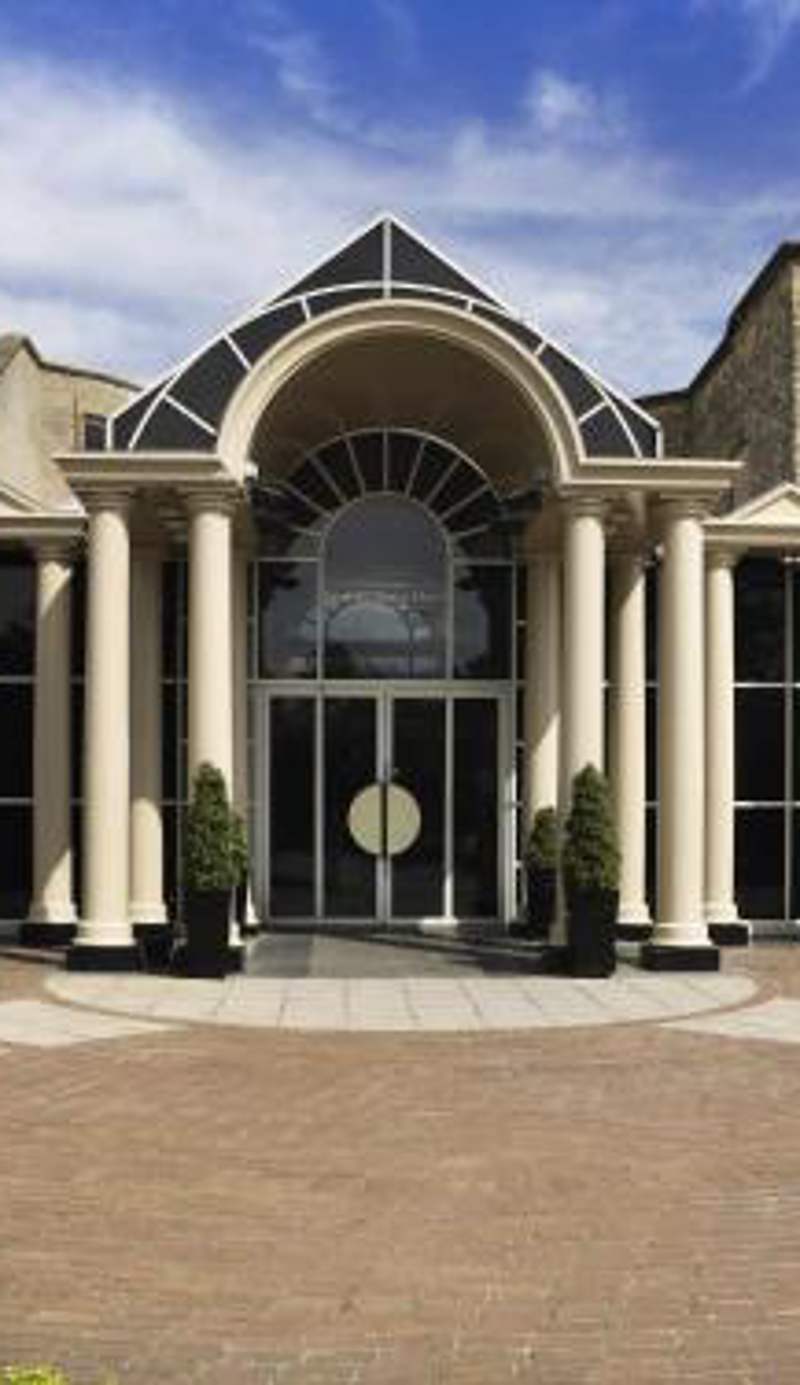 Mercure York Fairfield Manor Hotel