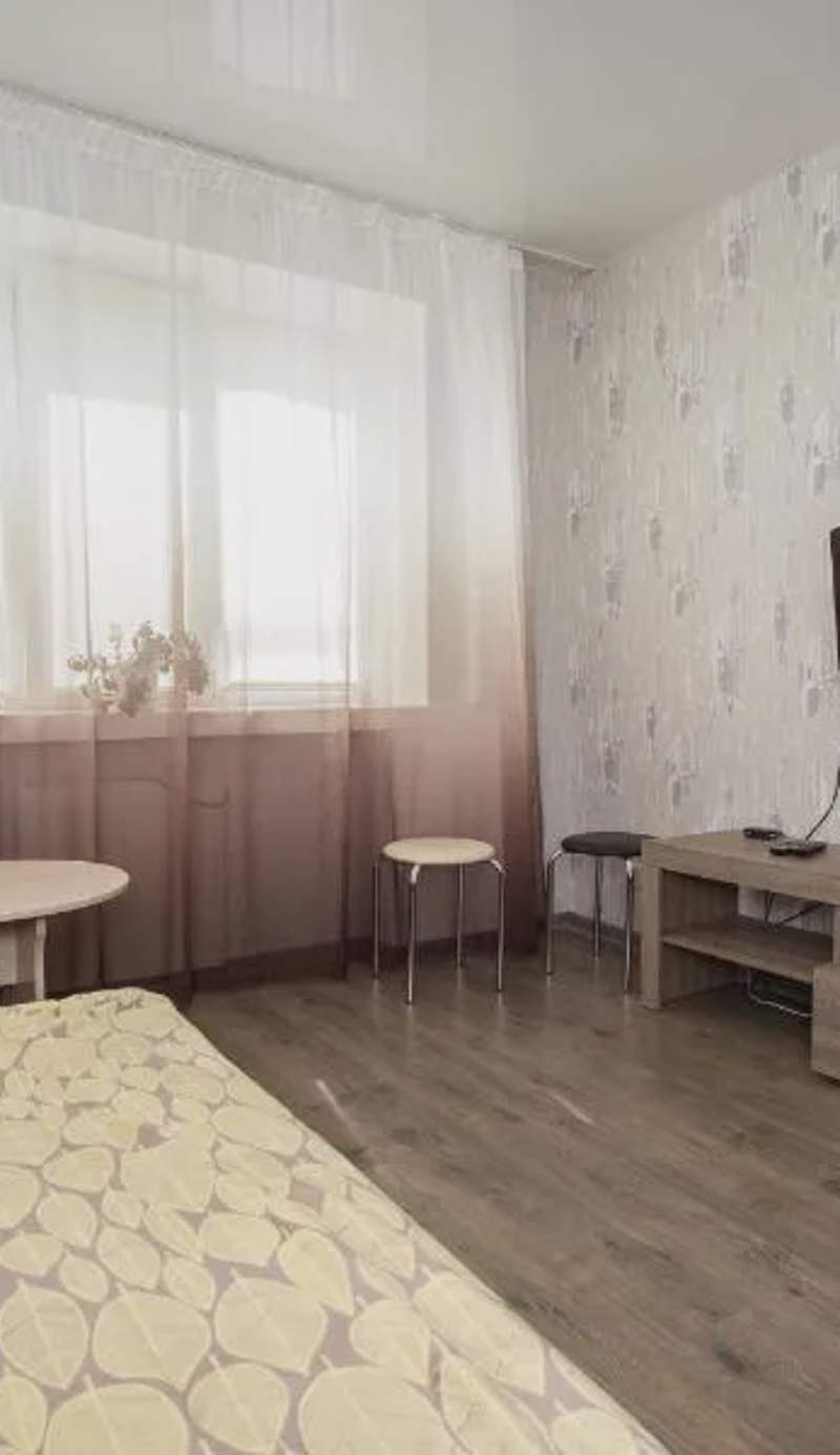 Apartment on Nauki Avenue