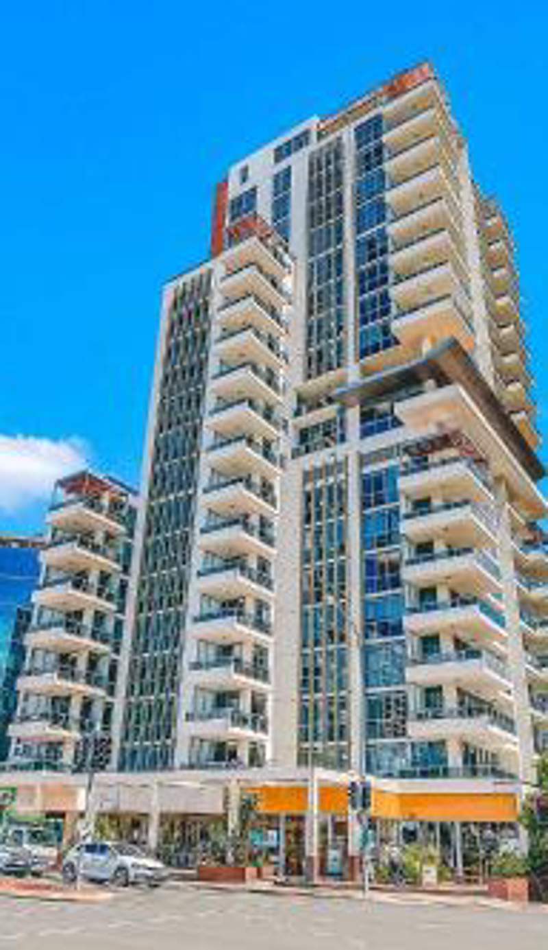 Solaire Apartments