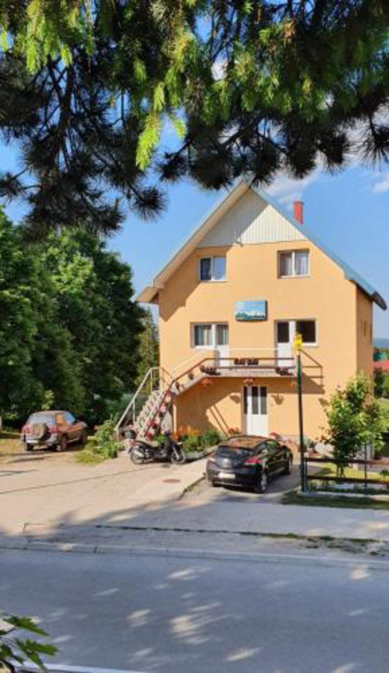 Apartments Lalović