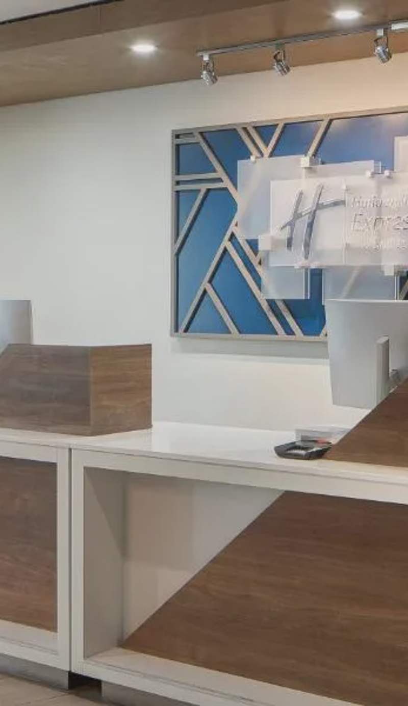 Holiday Inn Express Dallas Market Center by IHG
