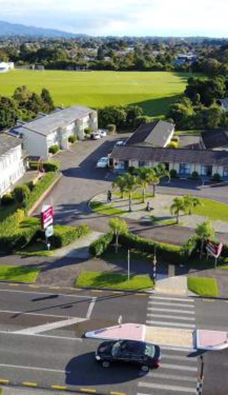 Coronation Court Motel