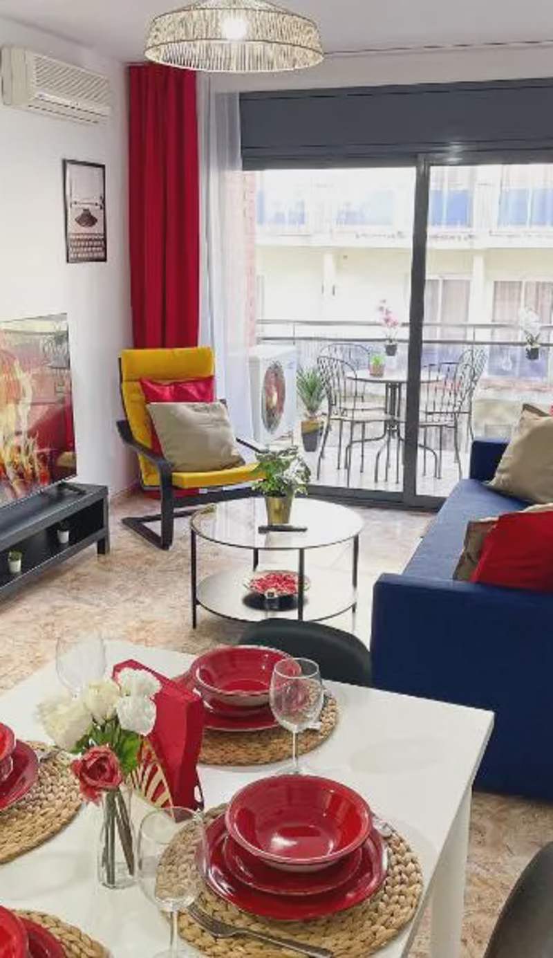 Red Apartment Lloret