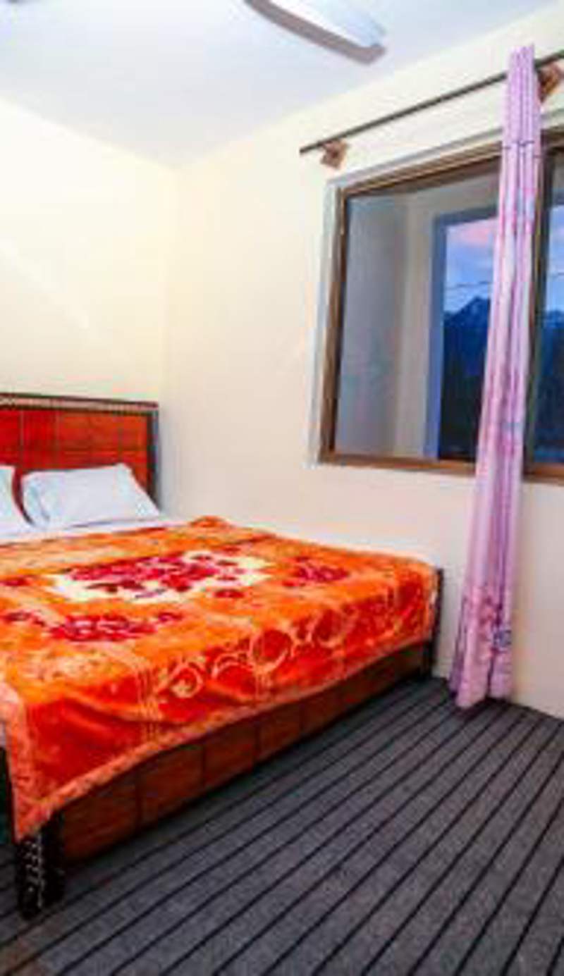 Yak Sarai Hotel & Restaurant