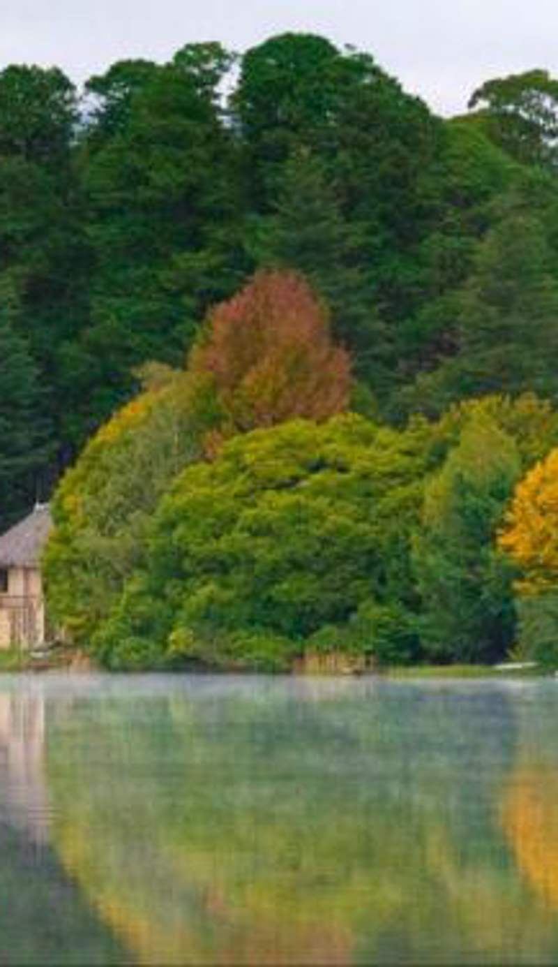 Lake Naverone Holiday Cottages