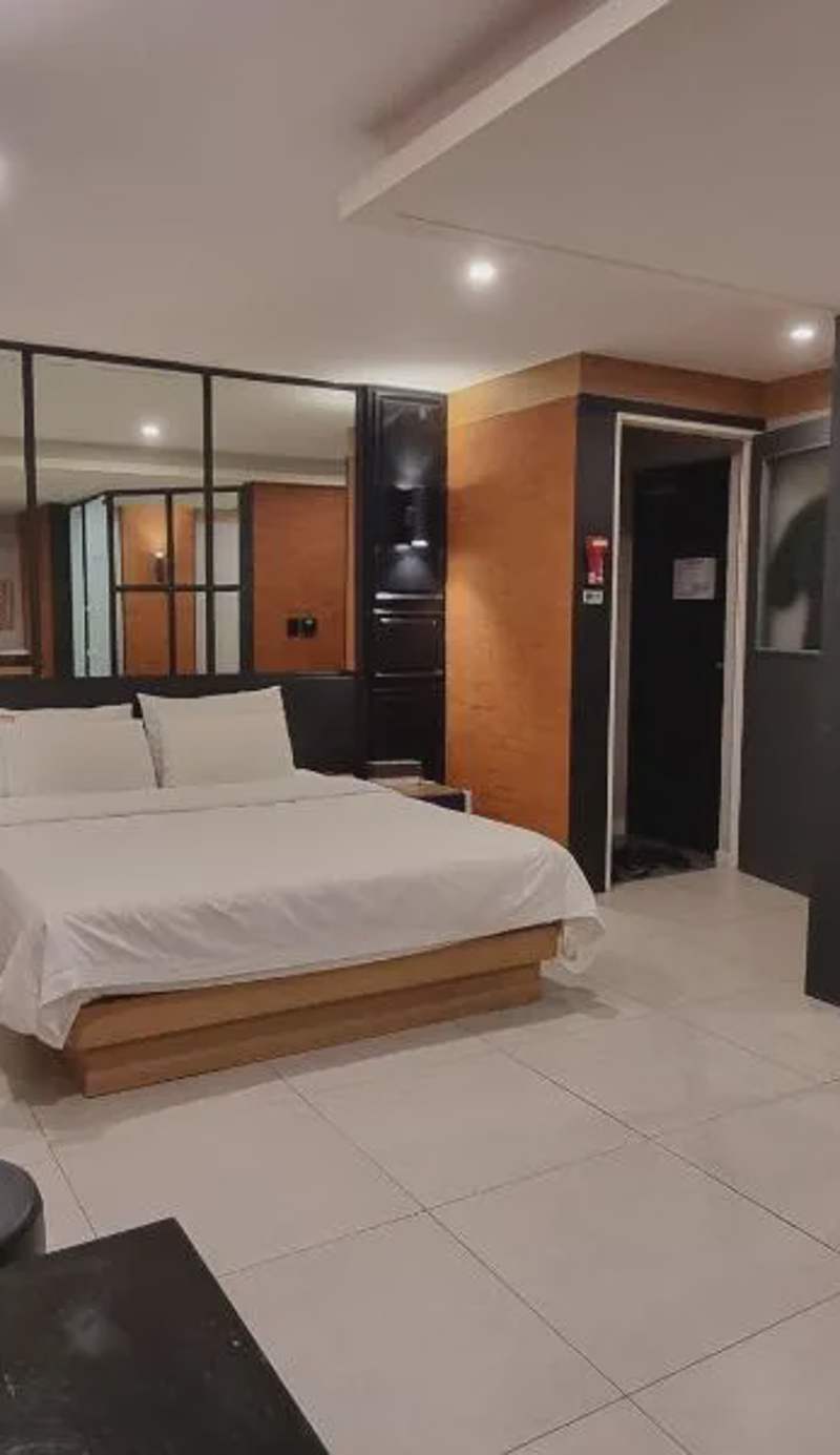 Jamsil Funny Hotel