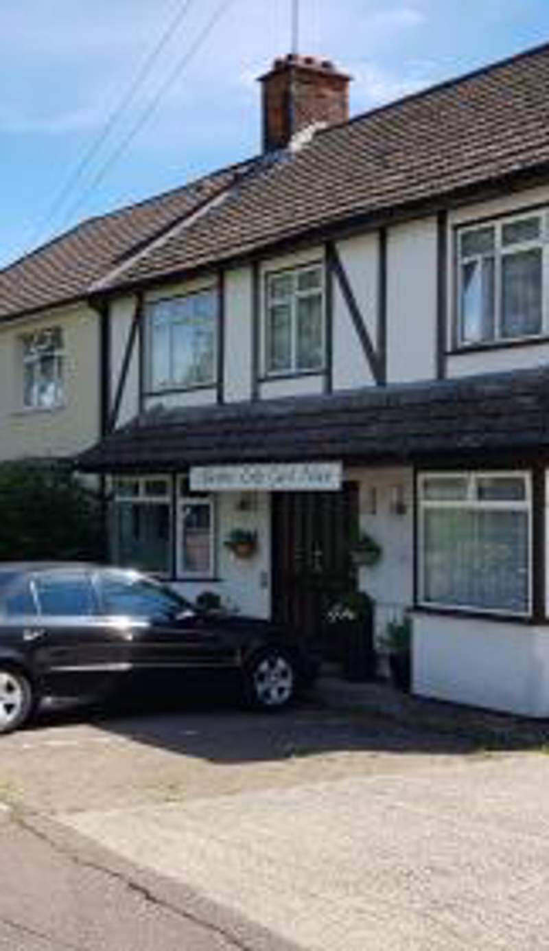 Aylesbray Lodge
