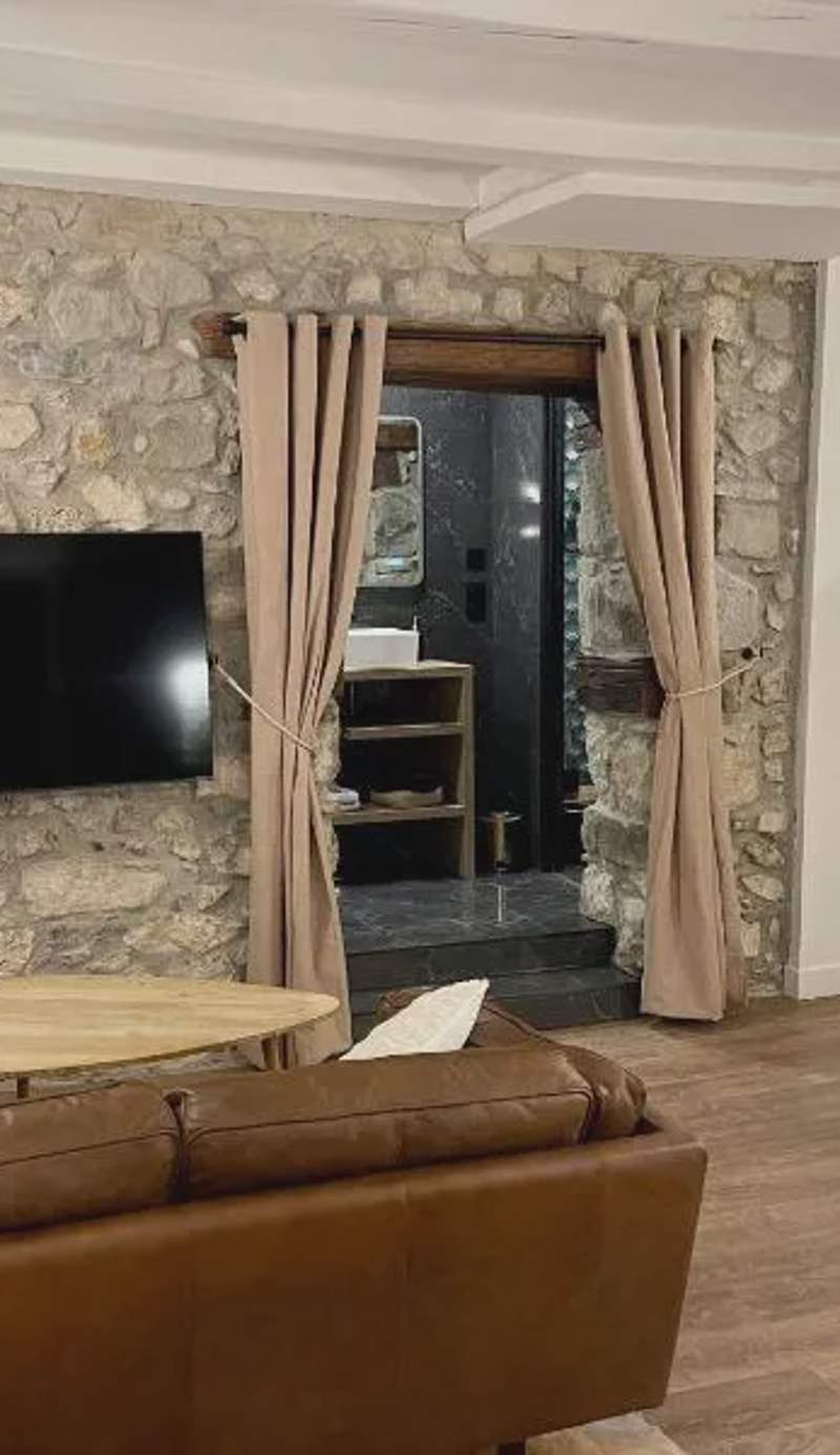 La loge de pierre au coeur de la vieille ville d Annecy