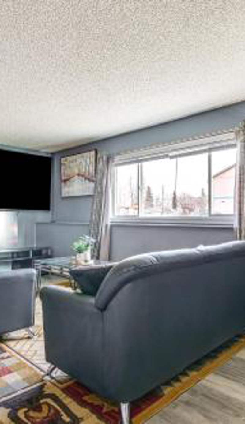 11 Mi to Kincaid Park: Convenient + Cozy Apt!