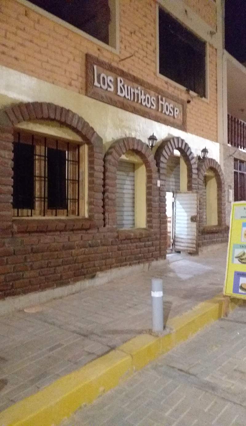 Los Burritos Hostal