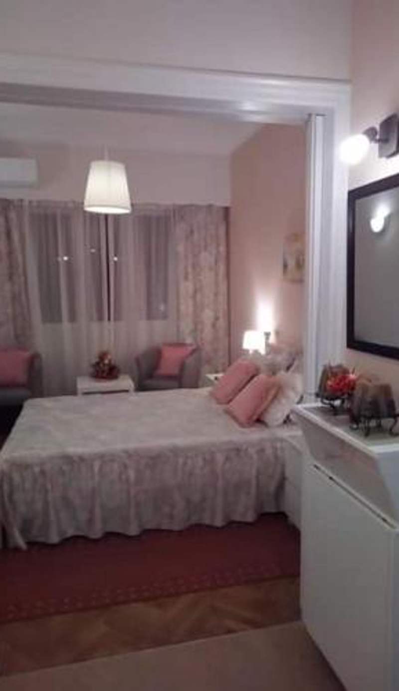 Sylvia' s Apartments