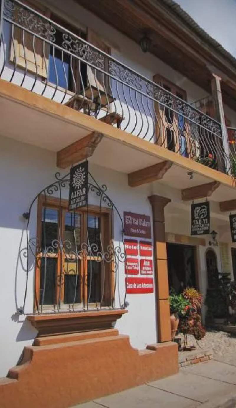 Hotel Plaza Yat Balam