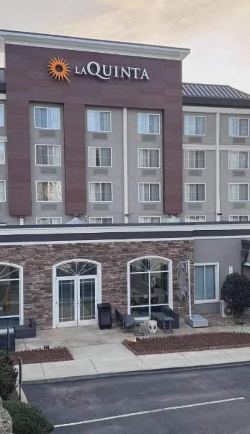 La Quinta Inn & Suites by Wyndham Downtown Asheville