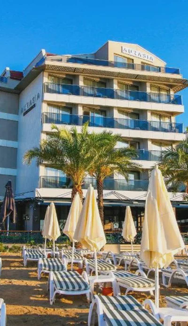 Aurasia Beach Hotel