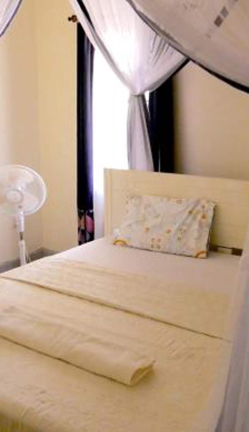 Hotel Acacia City